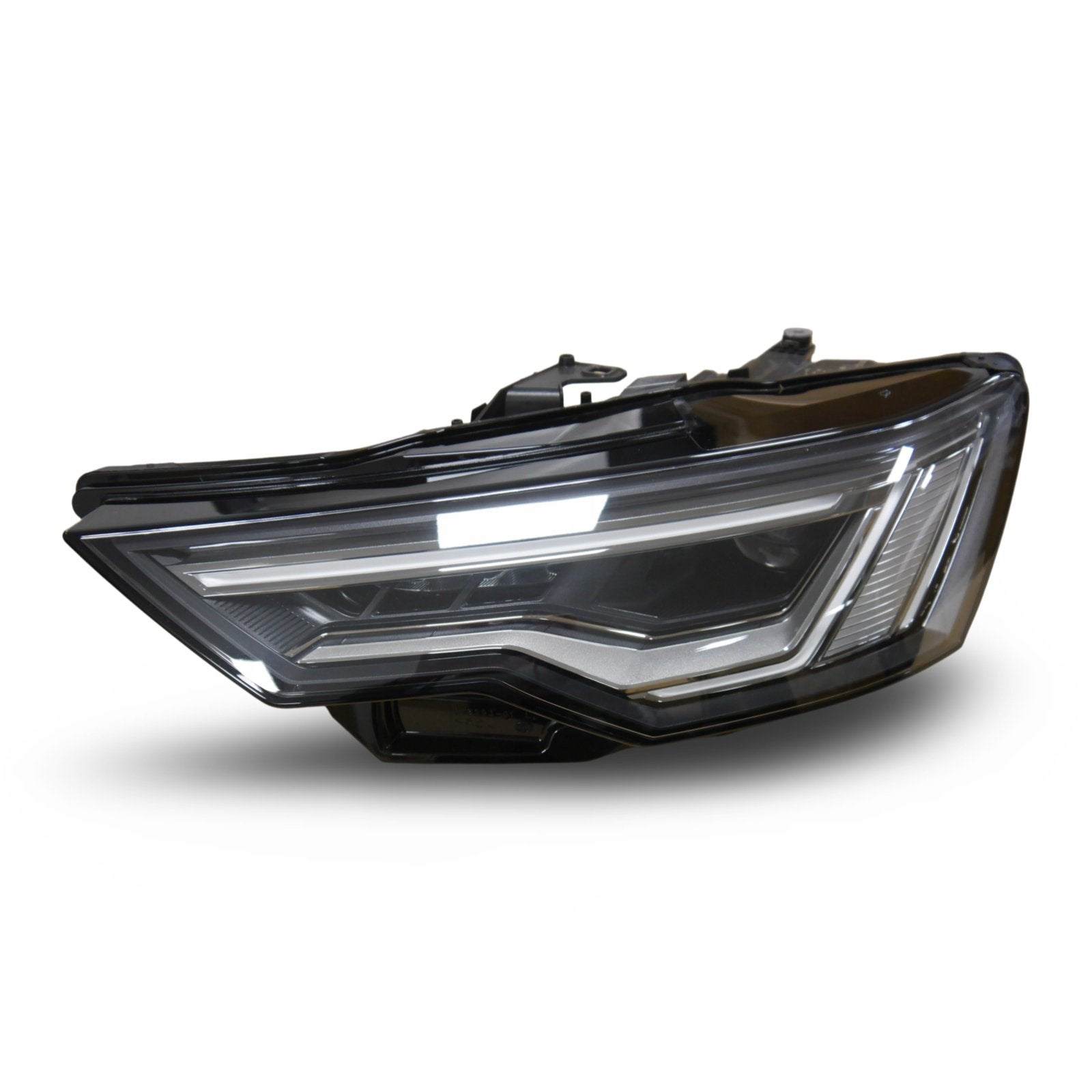 AUDI A6 C8 left side Matrix LED headlight 4K0941039A - GERMAN PARTS