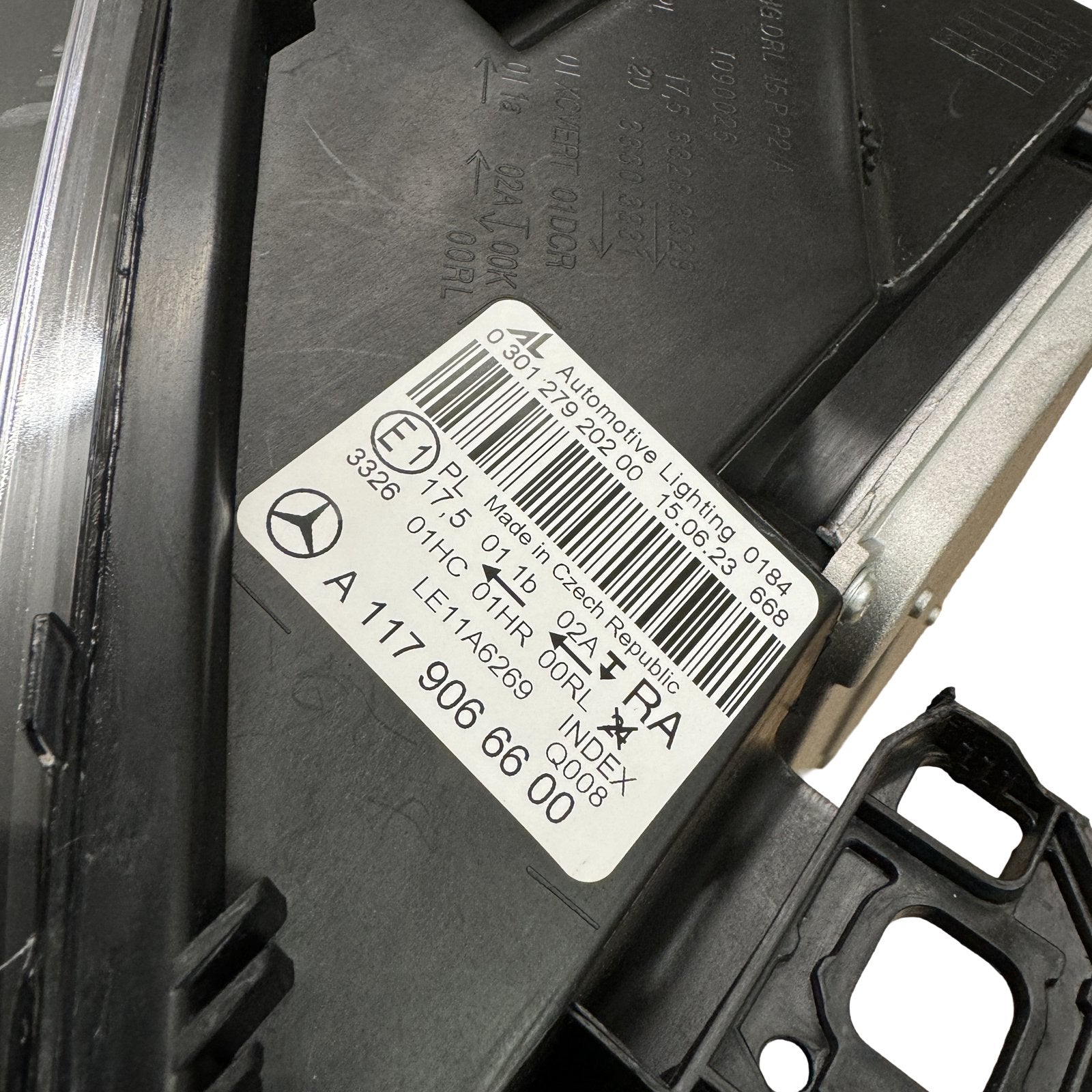 MERCEDES CLA W117 right side headlight bi xenon - GERMAN PARTS