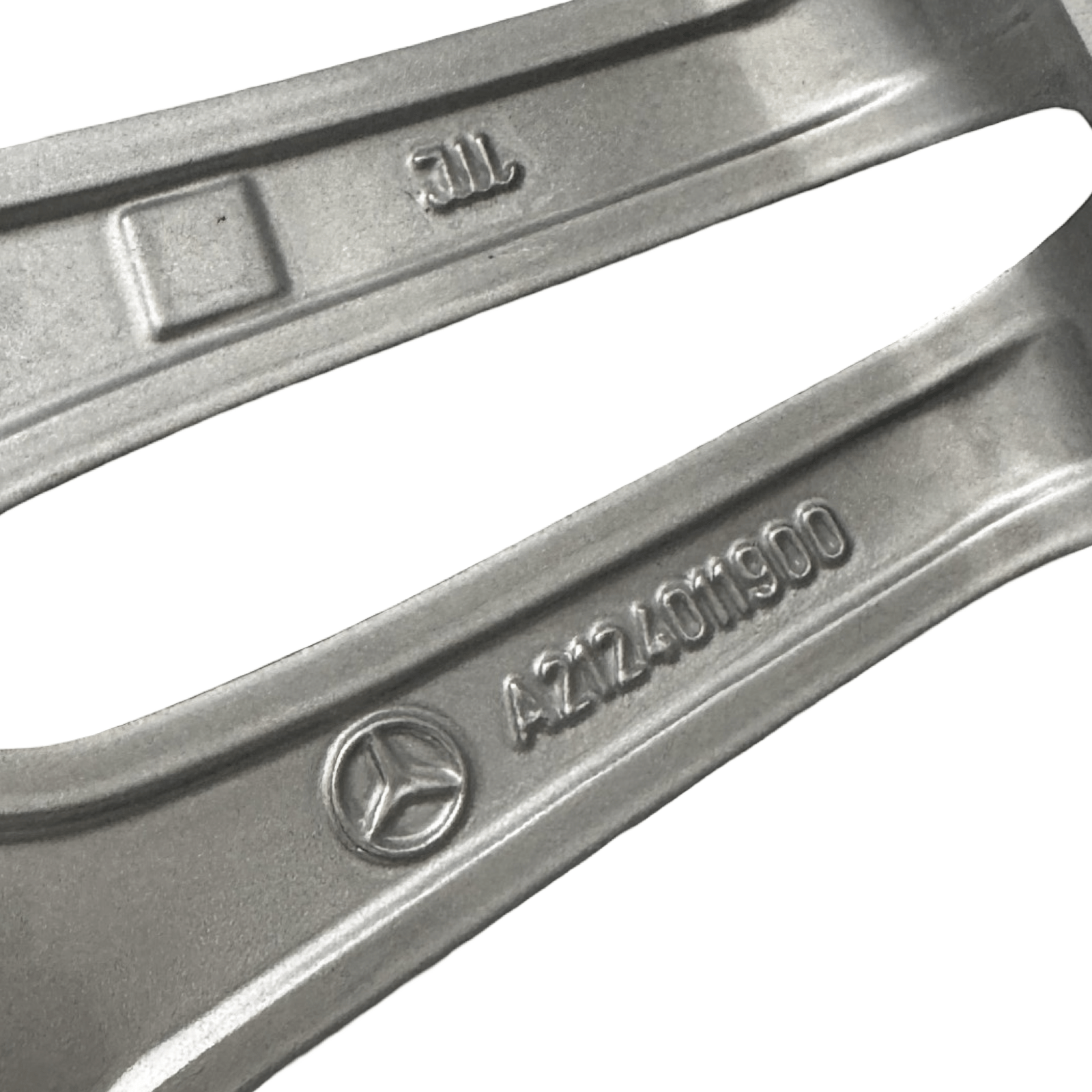Mercedes E Class W212 W207 AMG Alloy A2124011900 8.5JX19H2 ET44 - GERMAN PARTS