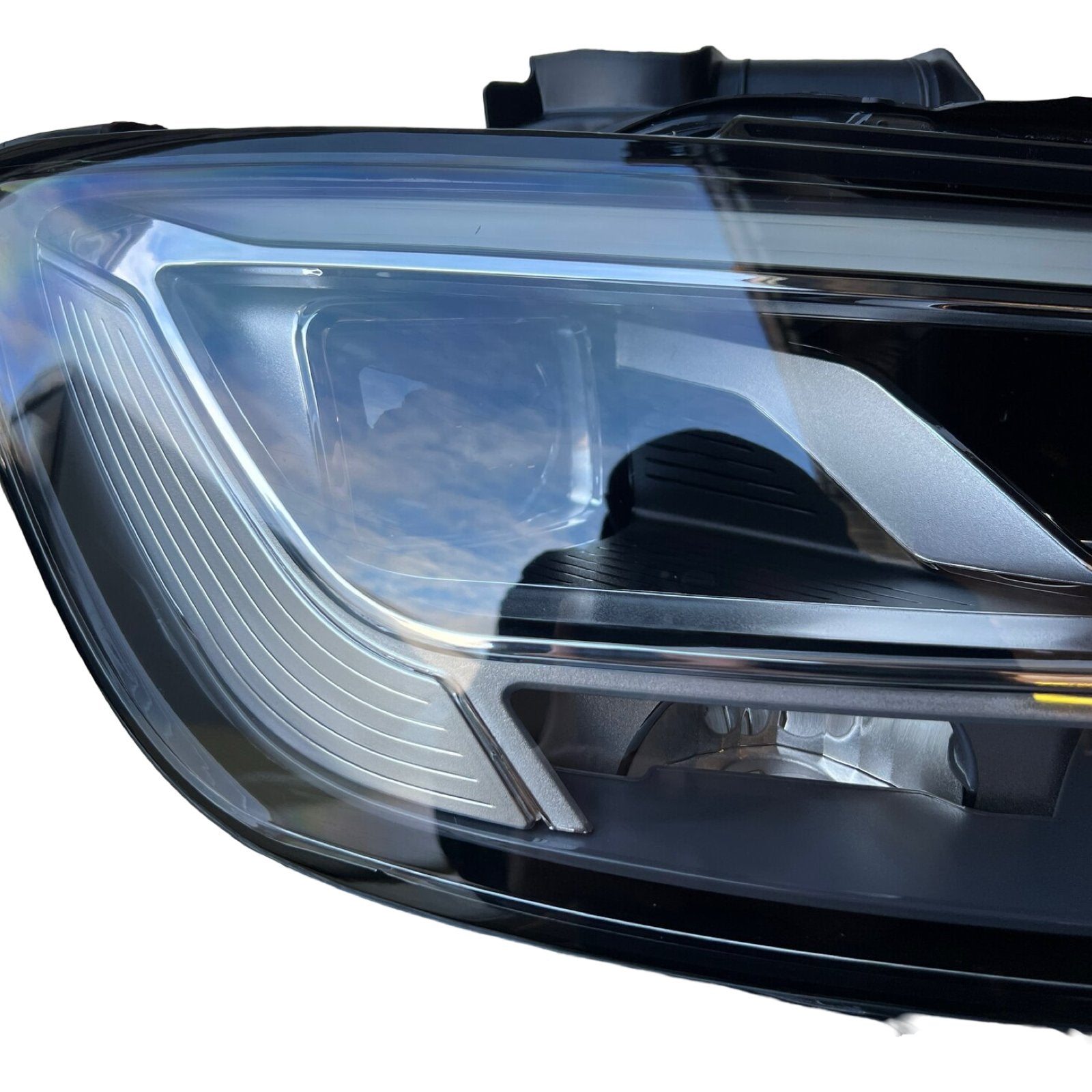 アウディ　A3 右ヘッドライト　LED アウディA3 右ヘッドライトLED | ヤマダウェブコム