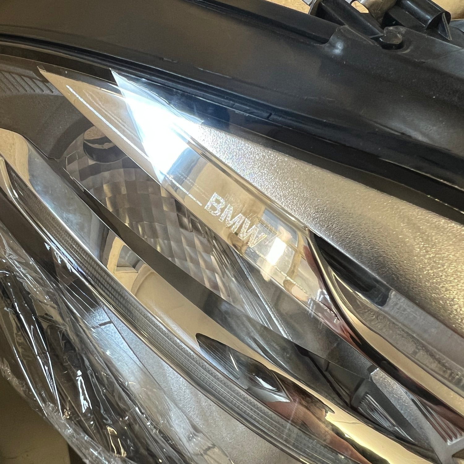 BMW 5 SERIES F10 F11 right headlight bi xenon LCI 7343914 - GERMAN PARTS 