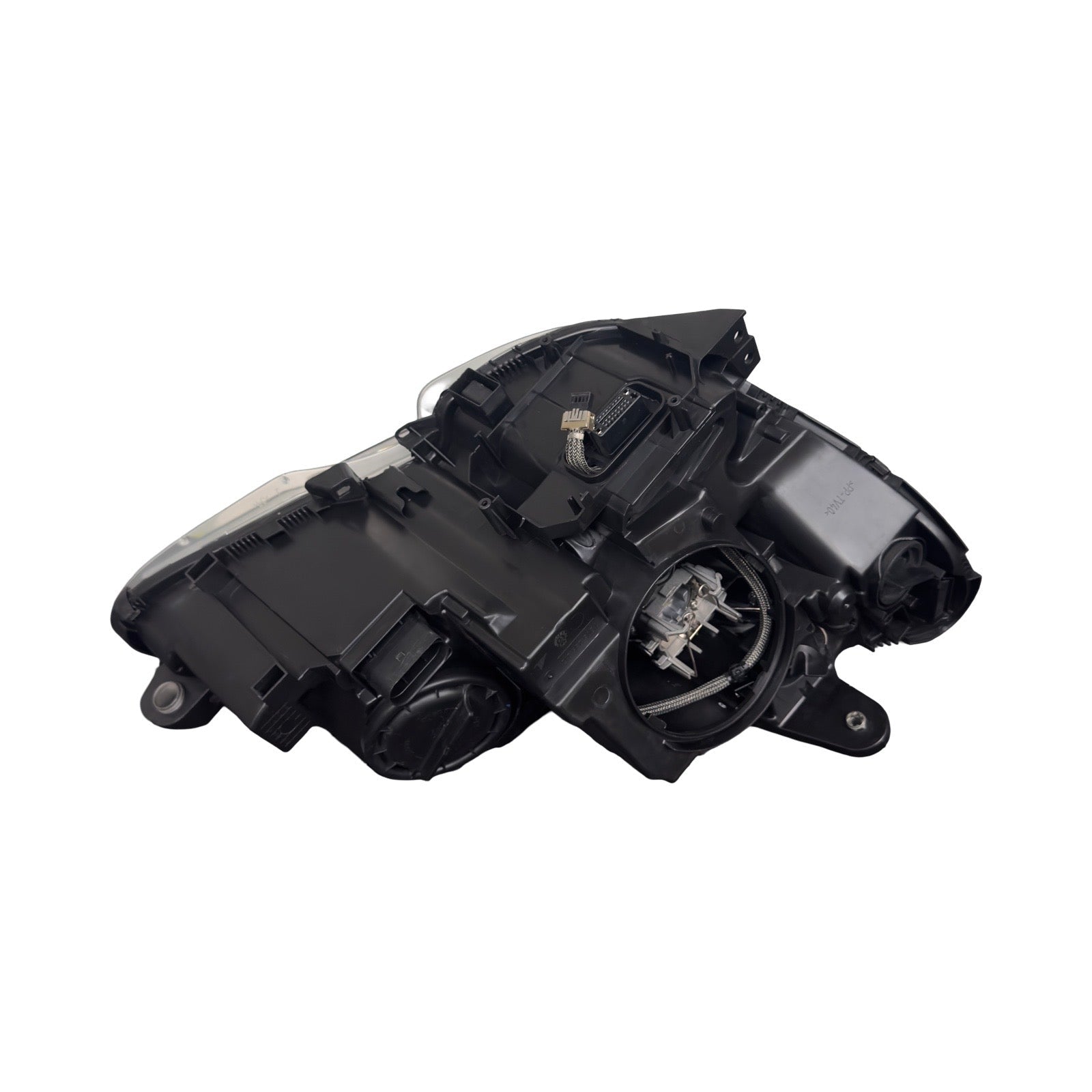 MERCEDES C CLASS W204 left side Xenon ILS headlight A2048204359 - GERMAN PARTS 