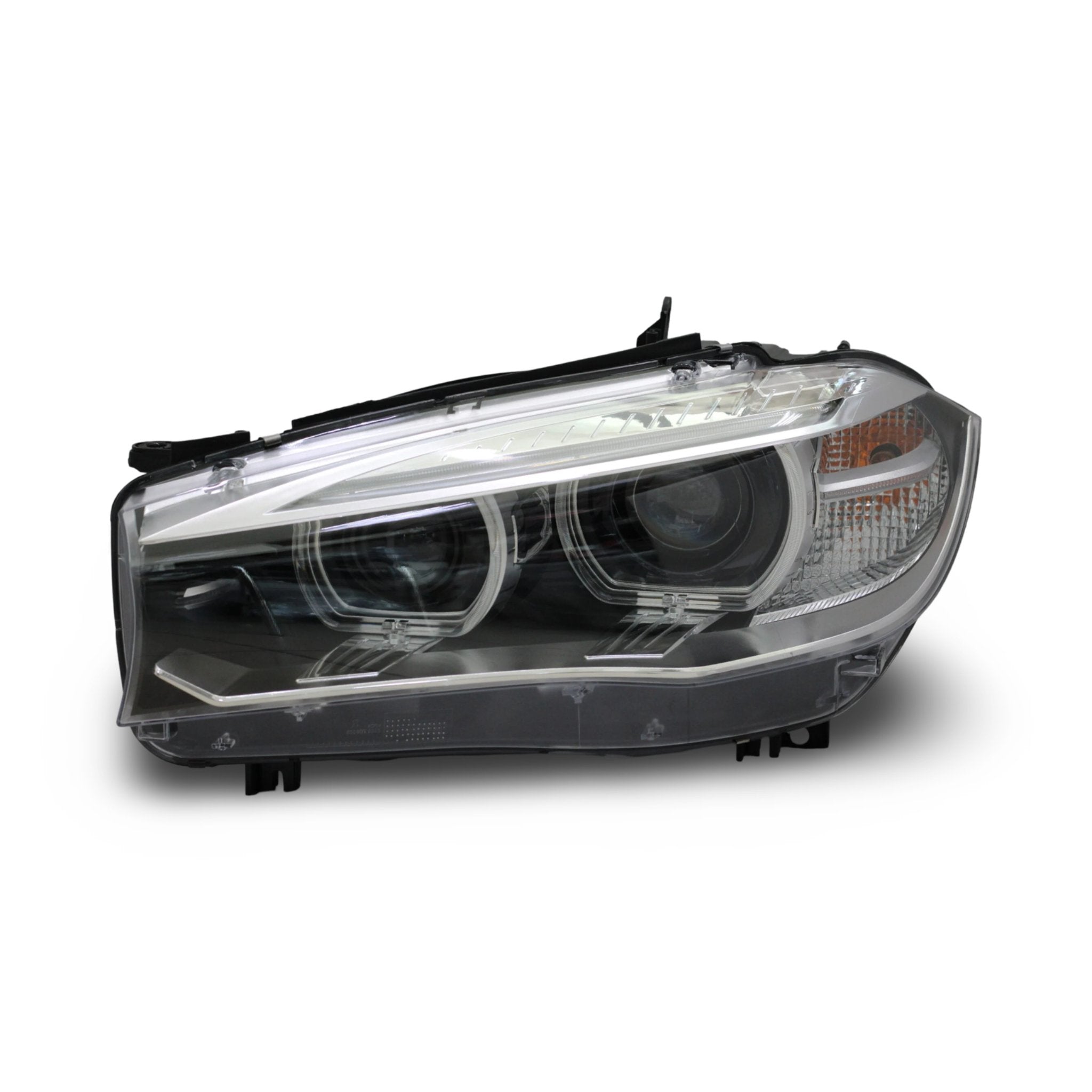 BMW X5 F15 Left Side Adaptive Xenon Headlight - GERMAN PARTS 